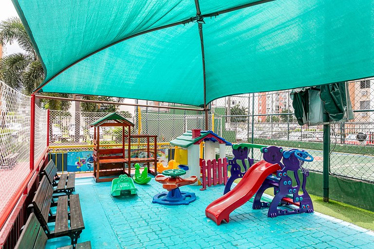 Barra: Piscina, Garagem e Conforto para 4