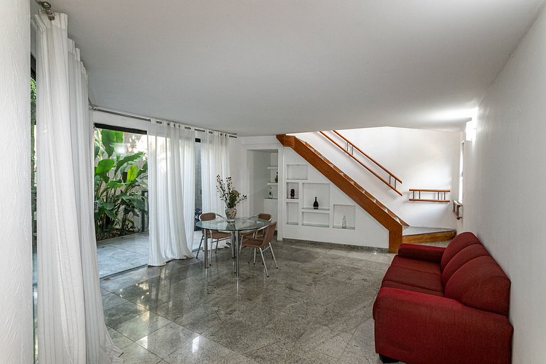 Casa Laranjeiras: conforto, luxo e piscina para 8
