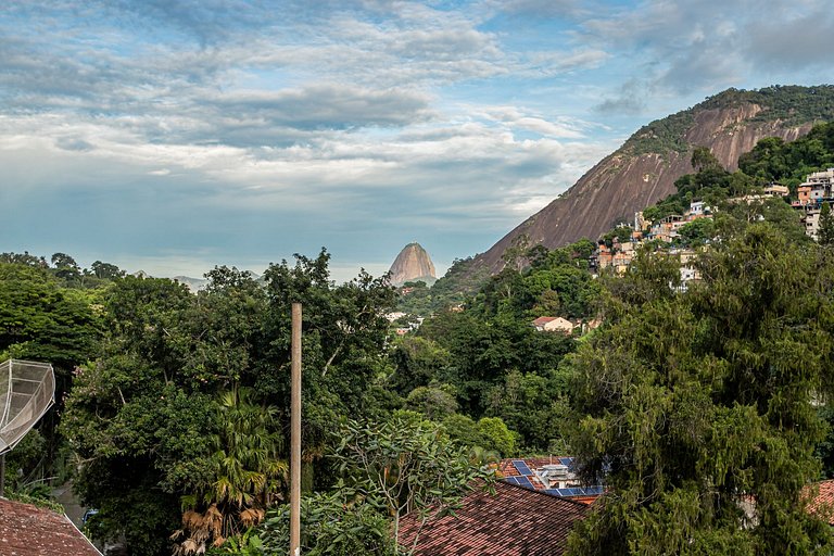 Casa Laranjeiras: conforto, luxo e piscina para 8