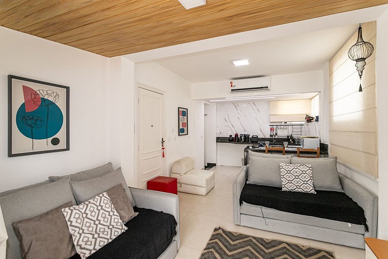 Cobertura em Copacabana: 1 Quadra da Praia e Pet Friendly