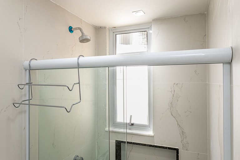 Cobertura em Copacabana: 1 Quadra da Praia e Pet Friendly