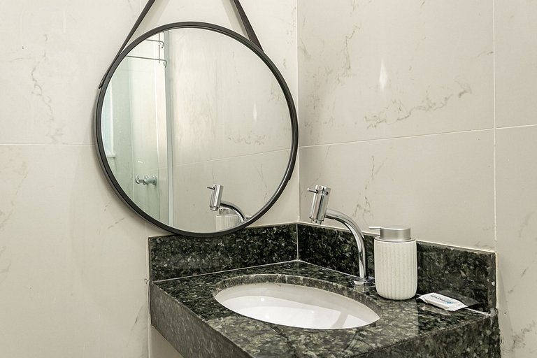 Cobertura em Copacabana: 1 Quadra da Praia e Pet Friendly