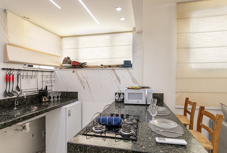 Cobertura em Copacabana: 1 Quadra da Praia e Pet Friendly