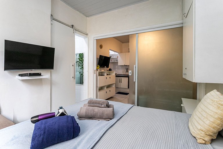 Apartamento em Copacabana perto da praia e do metrô | 4 hósp