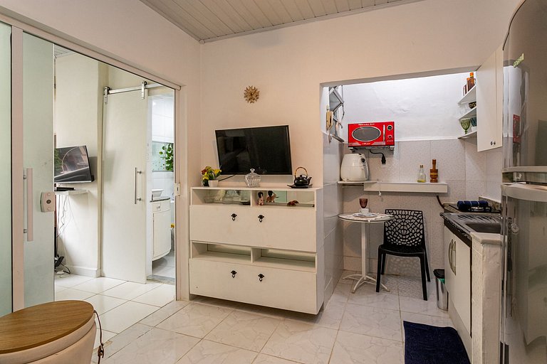 Apartamento em Copacabana perto da praia e do metrô | 4 hósp