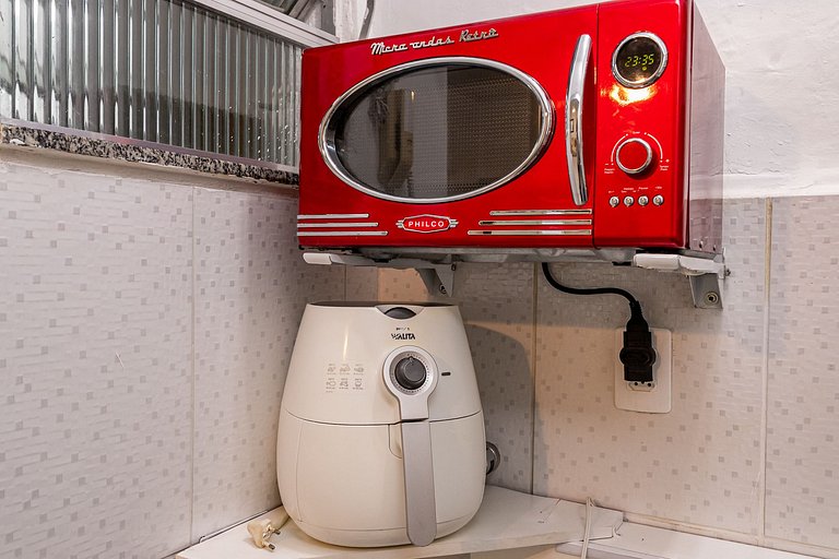 Apartamento em Copacabana perto da praia e do metrô | 4 hósp