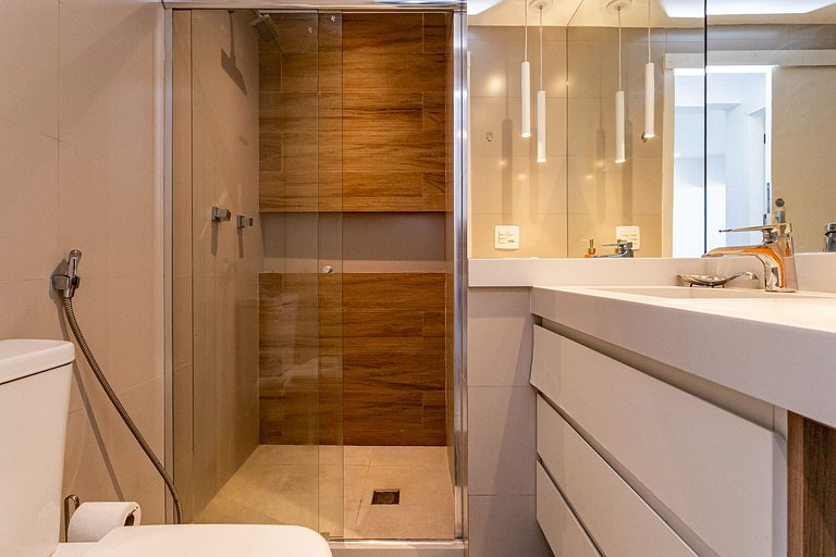 Barra: Garage, beach and comfort | Sleeps 5