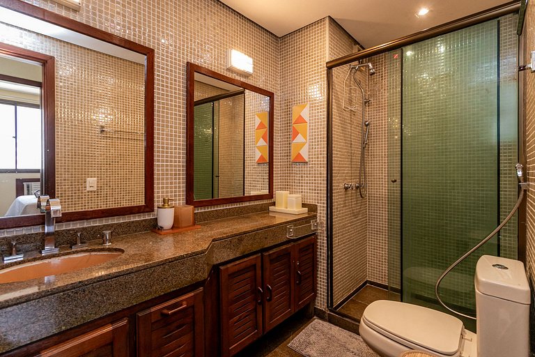 Barra da Tijuca: Oceanfront, Pool | Sleeps 4