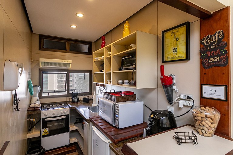 Barra da Tijuca: Oceanfront, Pool | Sleeps 4