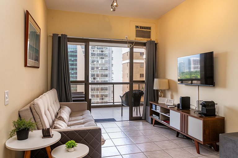 Barra da Tijuca: Frente Mar, Piscina | 4 hóspedes