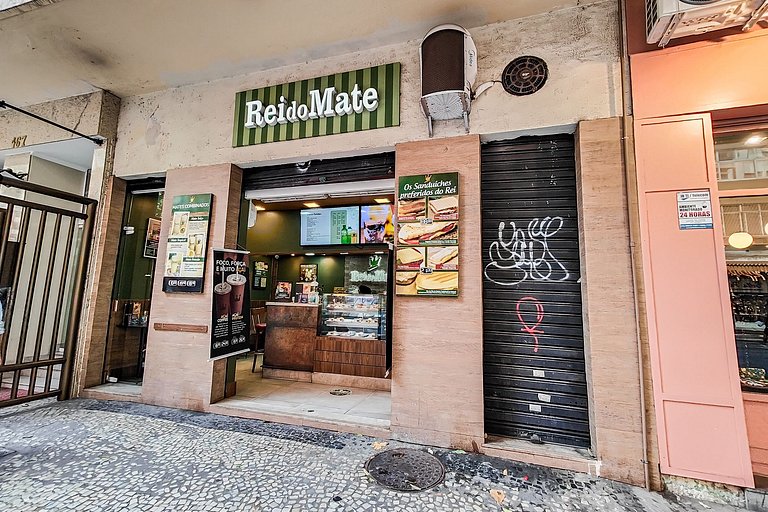 Copacabana: Beach and Comfort | Sleeps 4