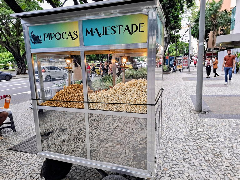 Botafogo: Comfort and Convenience for Two