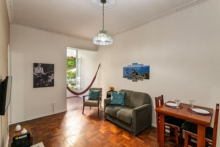Comfort Copacabana - 4 Guests, Beach and Leisure