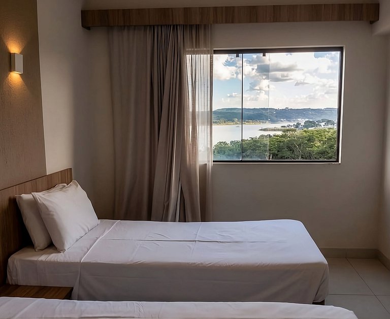 Jardim Interlagos: Resort, Lago e Piscina para 4