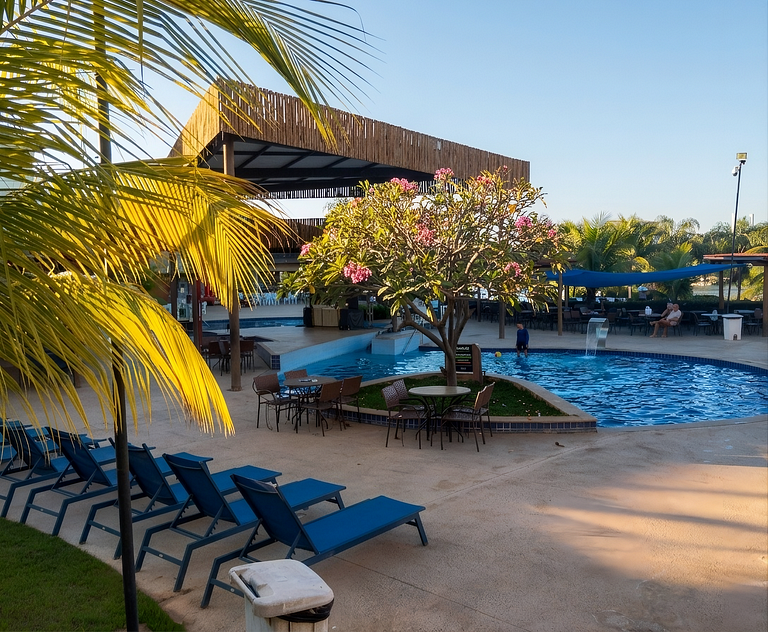 Jardim Interlagos: Piscina y comodidad para 4 personas