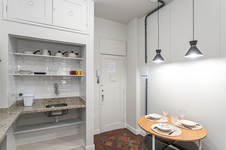 Seasonal Apt at Copacabana, 4 guests