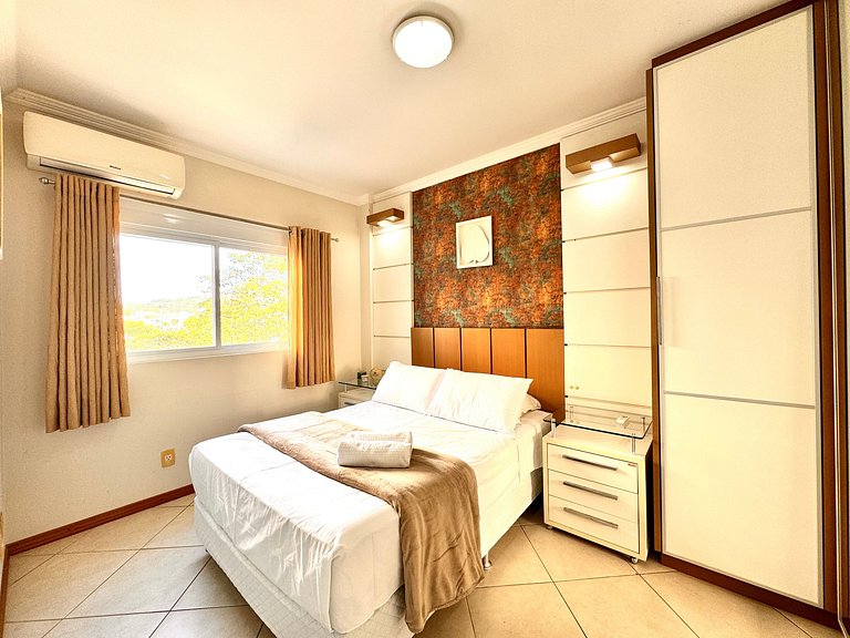 Apartamento Temporada Jurere: Moderno e Perto Praia | KQ01J