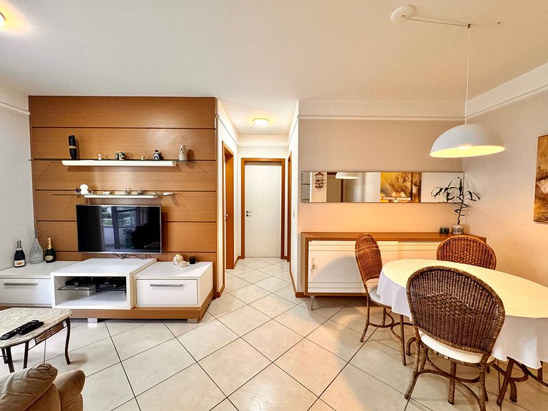 Apartamento Temporada Jurere: Moderno e Perto Praia | KQ01J