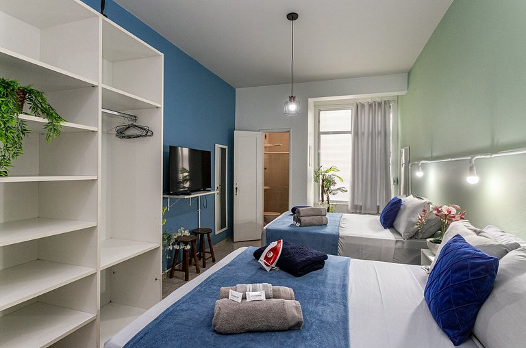 Beachside comfort for 4 in Copacabana