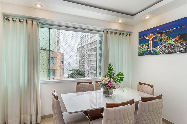 Copacabana Vacation Rental: Comfort and Convenience