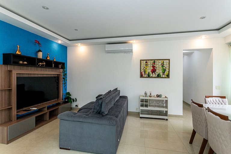 Copacabana Vacation Rental: Comfort and Convenience