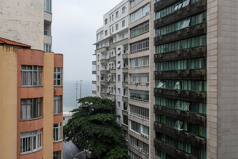 Copacabana Vacation Rental: Comfort and Convenience