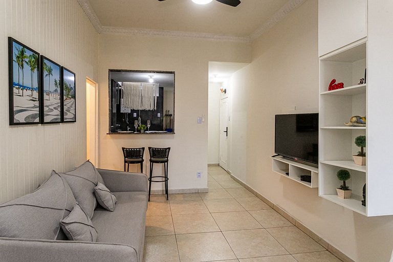 Alugar Apt em Copacabana: 2 Quartos e Vista Mar
