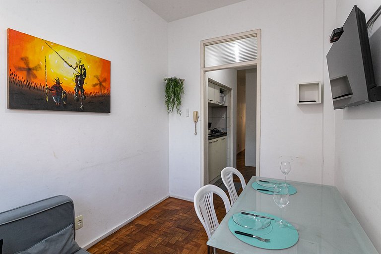 Rent Apartment in Copacabana: Ocean View and Metro | LG01J