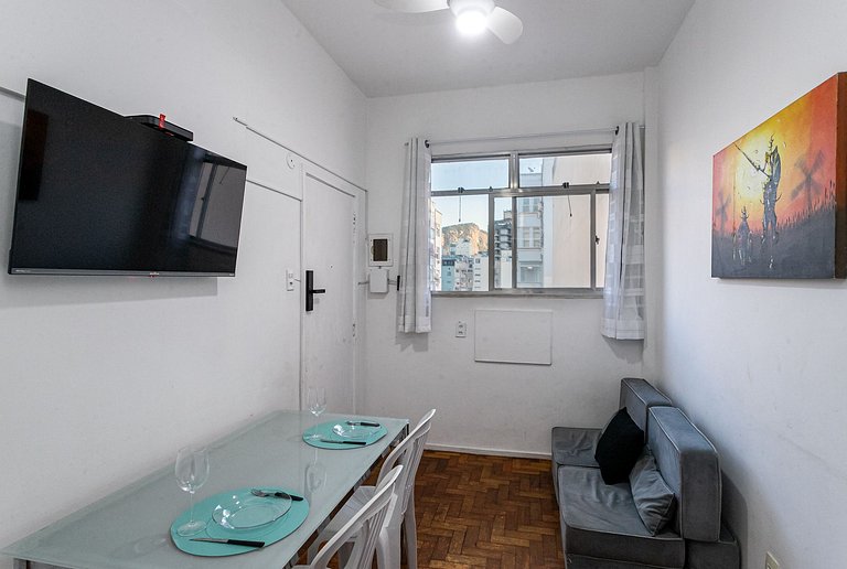 Rent Apartment in Copacabana: Ocean View and Metro | LG01J