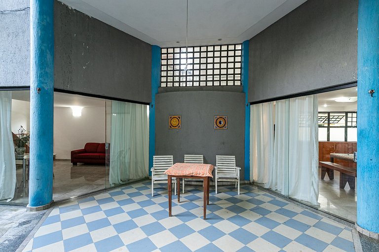 Habitación privada en mansión con piscina y vista