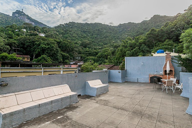 Habitación privada en mansión con piscina y vista