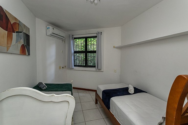 Cosme Velho Mansion: Pool, Space, and Comfort