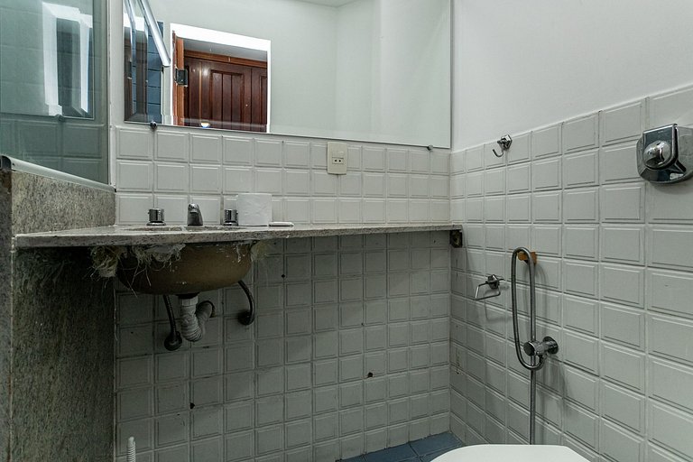 Private Room in Mansion with Pool and View