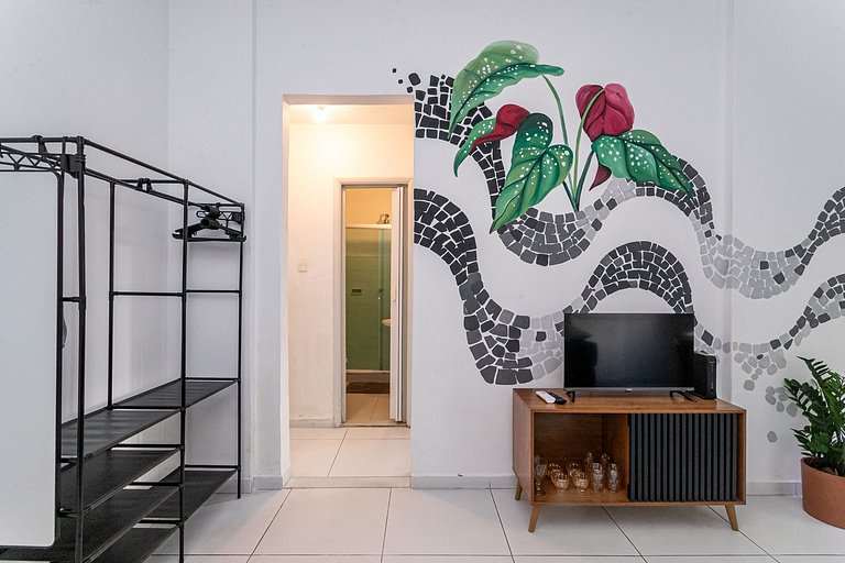 Comfortable, New Apartment in Copacabana for 4 People