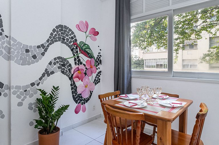 Comfortable, New Apartment in Copacabana for 4 People