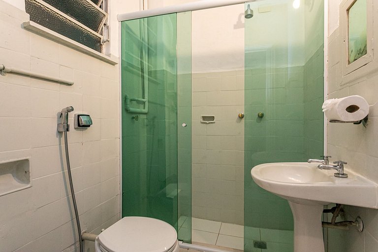 Apartamento nuevo y cómodo en Copacabana para 4 personas