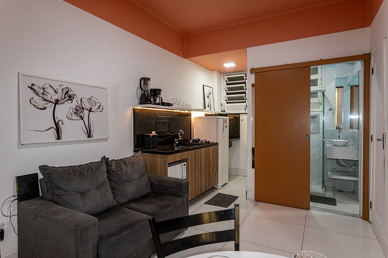 Luxury 2-bedroom apartment on Barata Ribeiro St