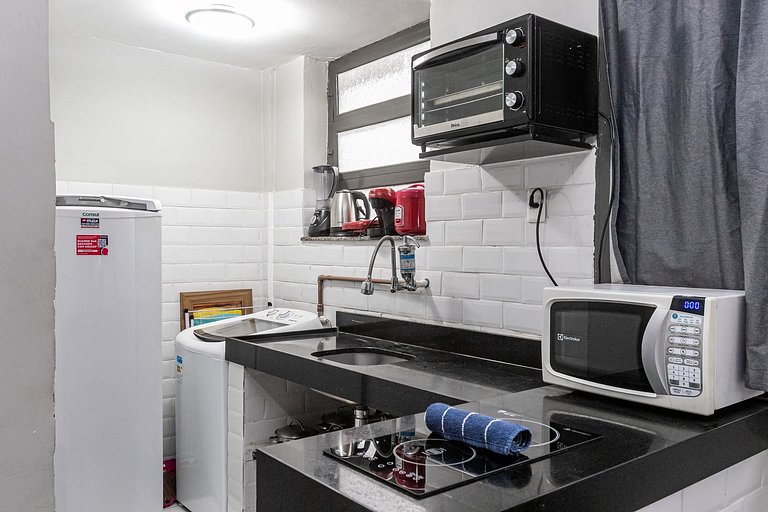 Apartamento de 1 quarto na Av. Nossa Senhora de Copacabana