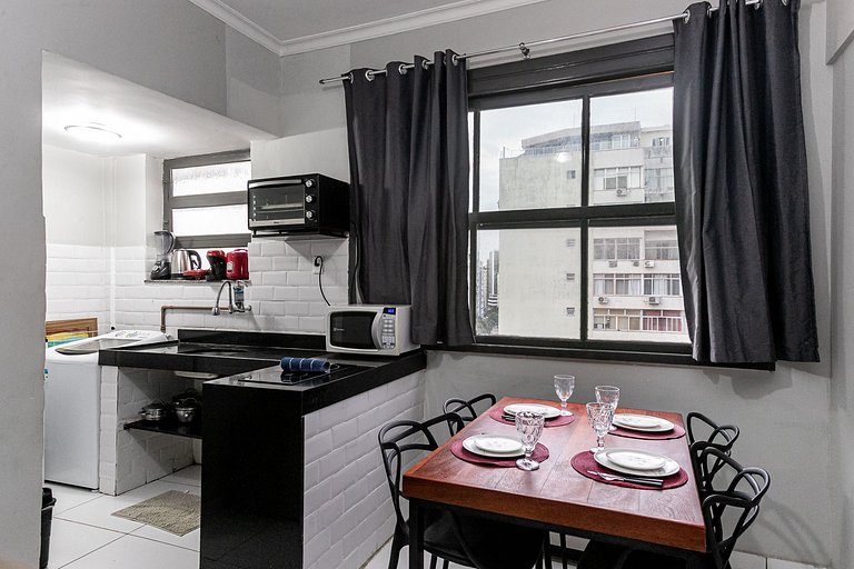 Apartamento de 1 quarto na Av. Nossa Senhora de Copacabana