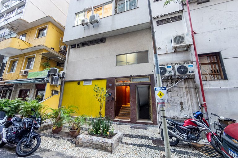 Vacation Rental in Copacabana | Sleeps 4