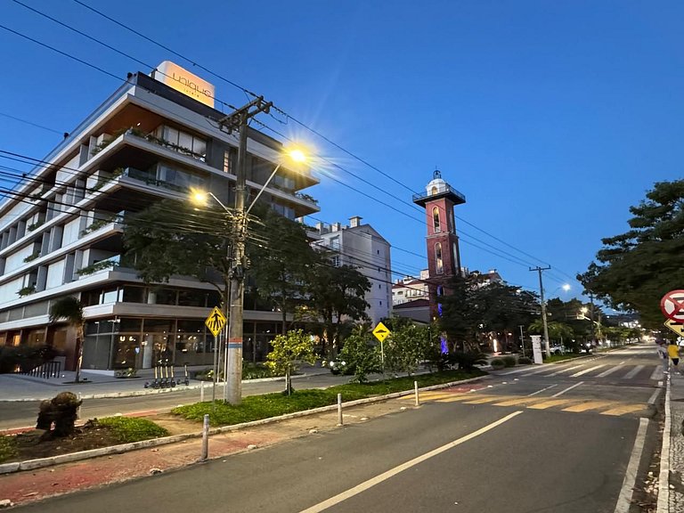 Apartamento Temporada Jurere: Moderno e Perto Praia | KQ01J