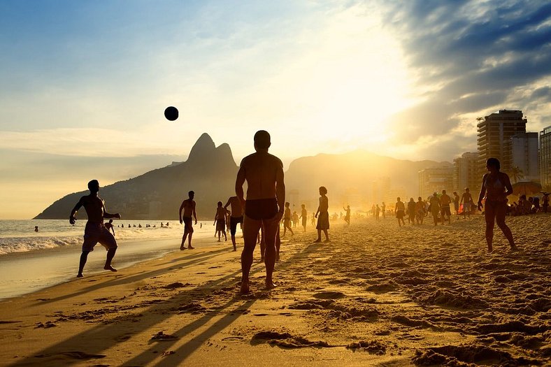 Paraíso de Copa: Praia, conforto e exclusividade!